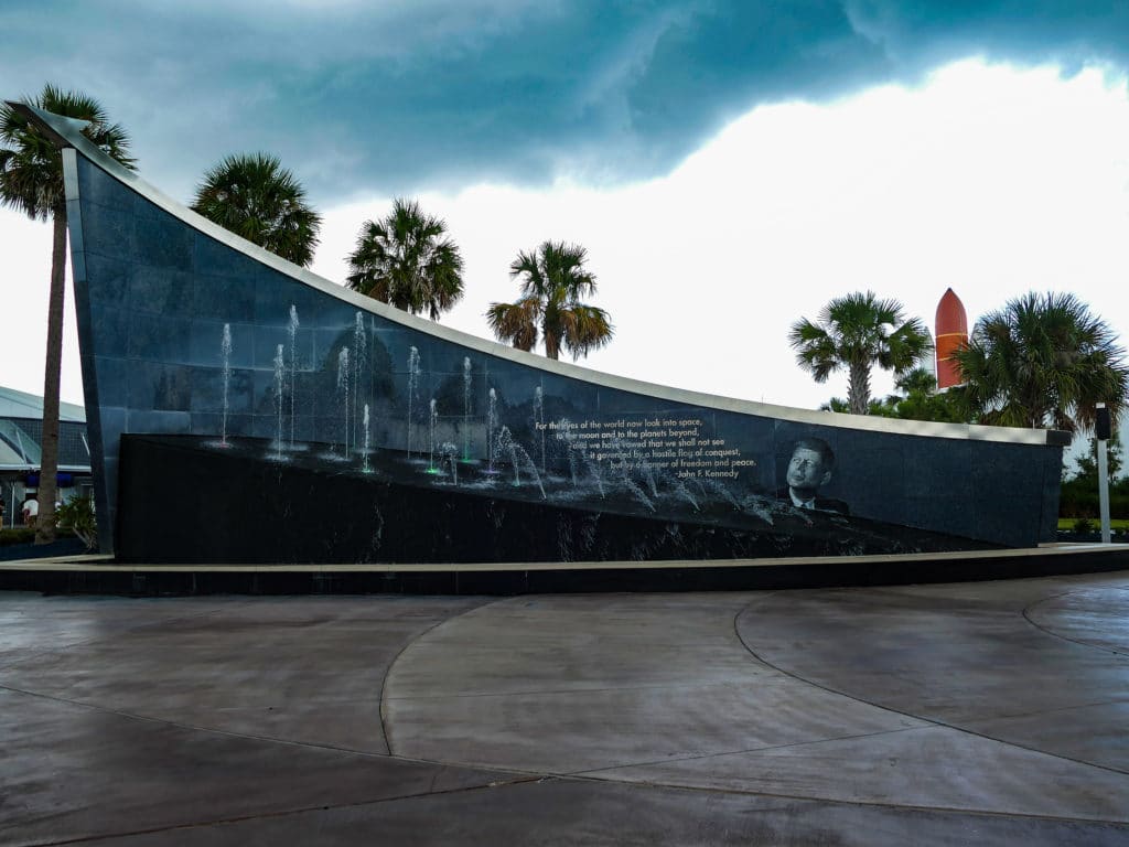 Kennedy Space Center, Cape Canaveral: A Visitor Guide