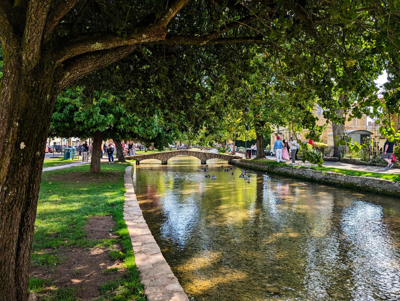 Bourton-on-the-Water in the Cotswolds &ndash; photo 8