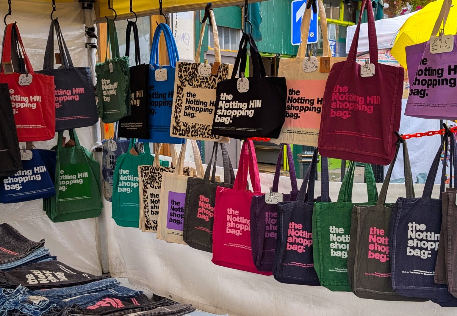 Portobello Road Market in Notting Hill &ndash; photo 3