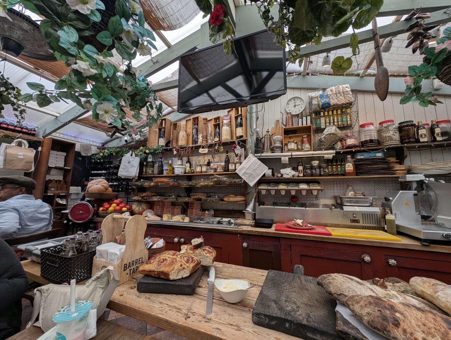 Portobello Road Market in Notting Hill &ndash; photo 13